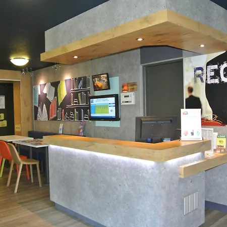 Ibis Budget Chambery Sud Les Eaux Отель Шаль-ле-О