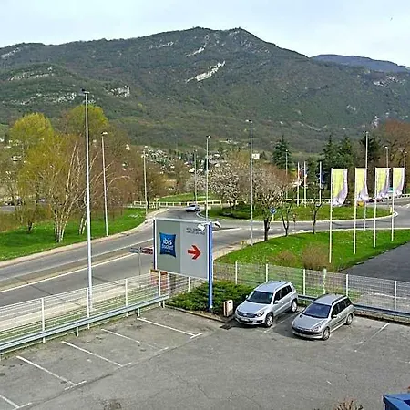Ibis Budget Chambery Sud Les Eaux Hotel 2*