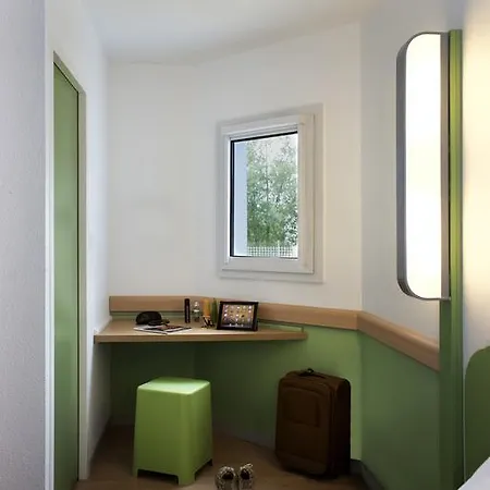 Hotel Ibis Budget Chambery Sud Les Eaux Challes-les-Eaux